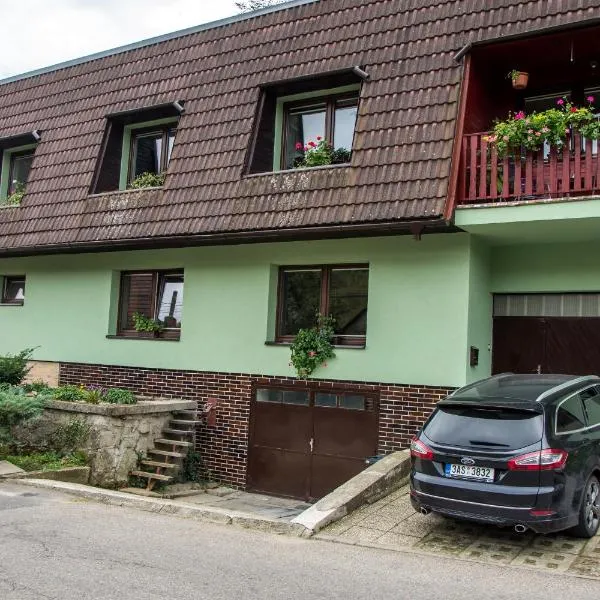 Salaš-dům pro společnou dovolenou až 11 osob, hotel in Salaš