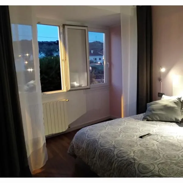 My Room Monzon, hotel in Santa Lecina
