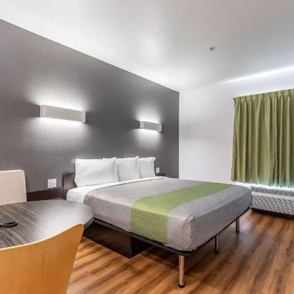 Motel 6-Las Vegas, NV - Motor Speedway, hotel in Las Vegas