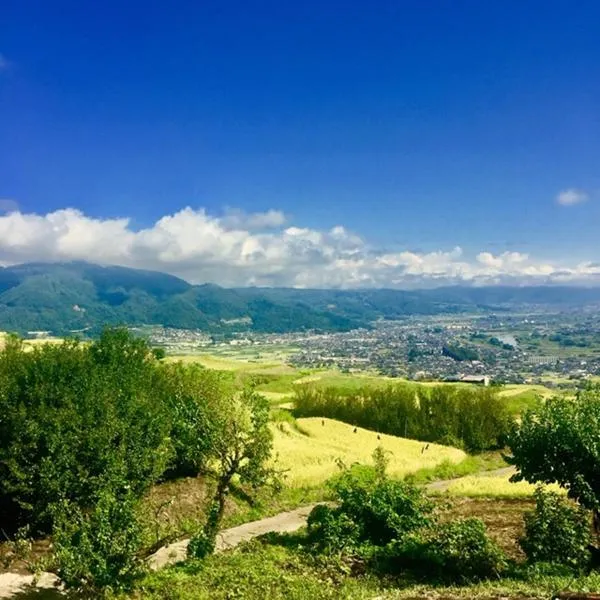 Obasute Guesthouse Nakaraya, viešbutis mieste Chikuma