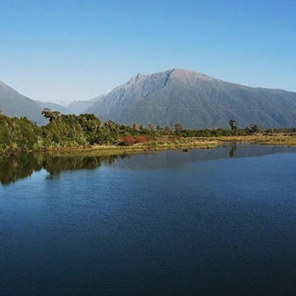 Bay Road Motels, hotel em Haast