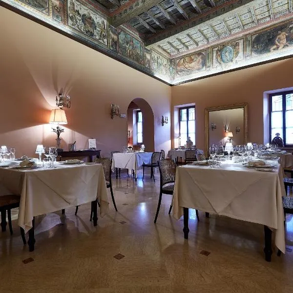 Albergo Trattoria Il Leone, hotel Pomponescóban