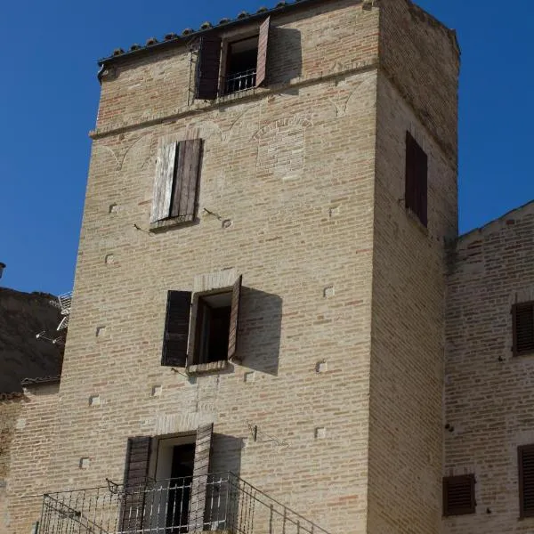 La Torre di Kelly - Kelly's Tower, ξενοδοχείο σε Montalto delle Marche