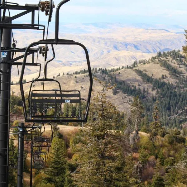 Pioneer Condominiums, hotel v destinaci Bogus Basin