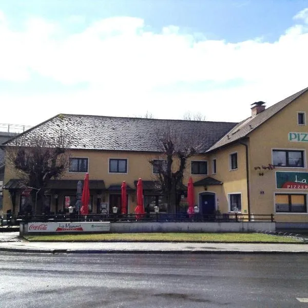 Pension La Mamma, hotel a Mühldorf