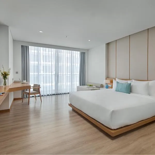 TMS Hotel Da Nang Beach, готель у Данангу