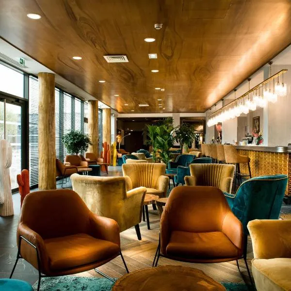 KOPSTER Hotel Lyon Groupama Stadium, hotell i Décines-Charpieu