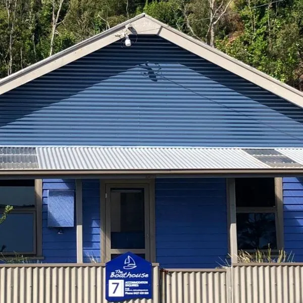 The Boat House, hotel v destinaci Strahan