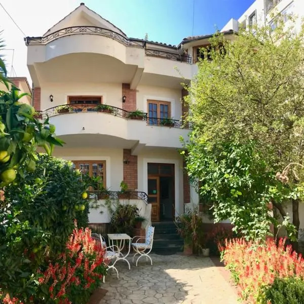 Garden Boutique B&B, hótel í Tírana