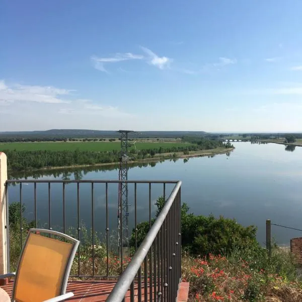 ALTO DE LA RESERVA, hotel v destinaci Castronuño