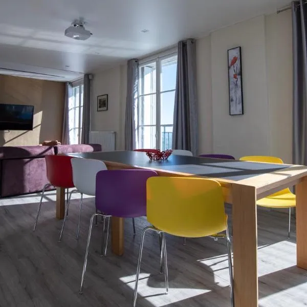 Le 360 TOUR PERRET 19eme PANORAMA 4 ETOILES, hotel in Amiens