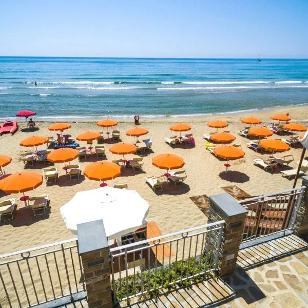 Acciaroli Vacanze Residence, hotel in Acciaroli