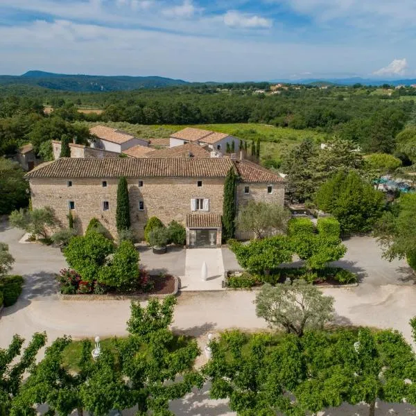 Le Mas du Terme, hotel v mestu Saint-Privat-de-Champclos