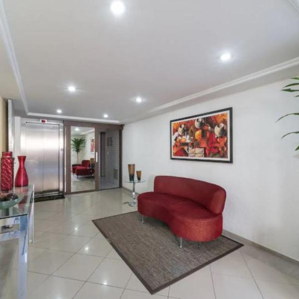 Luxuoso Quarto E Sala Mobiliado