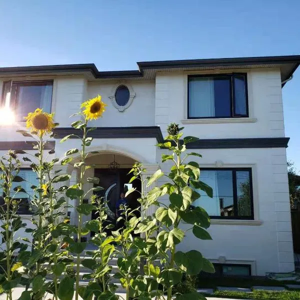 Metropolis MetroTown Area lovely place 2 or 1 bedrooms suite, hotel v destinaci New Westminster