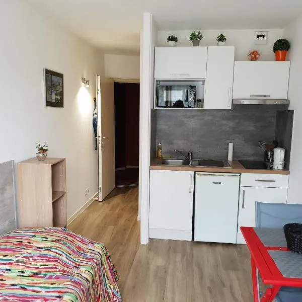 Studio port de plaisance, hôtel à Les Sables-dʼOlonne