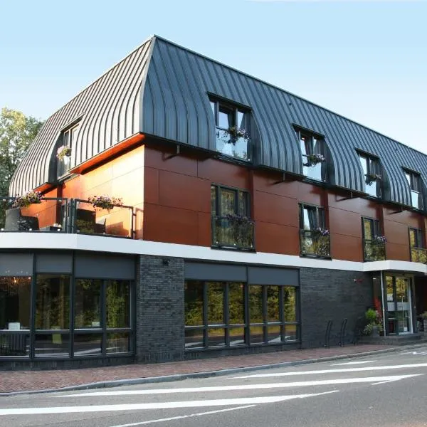 Fletcher Hotel-Restaurant De Kempen、レウセルのホテル