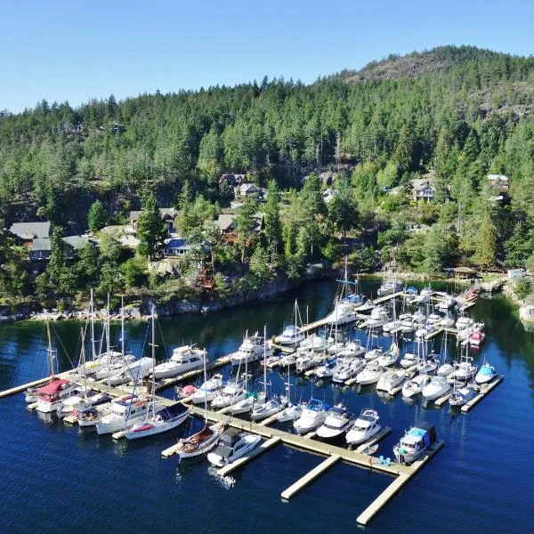 Pender Harbour Resort & Marina, hôtel à Egmont