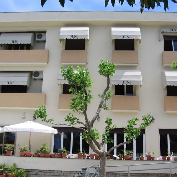 Hotel Naviglio, hótel í Marina di Pietrasanta