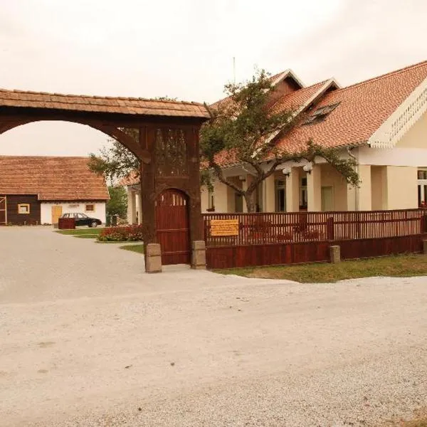 Borsika panzió, hotel di Ciumani