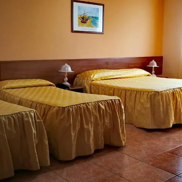 Valle Degli Ulivi, hotel v destinaci Motta SantʼAnastasia