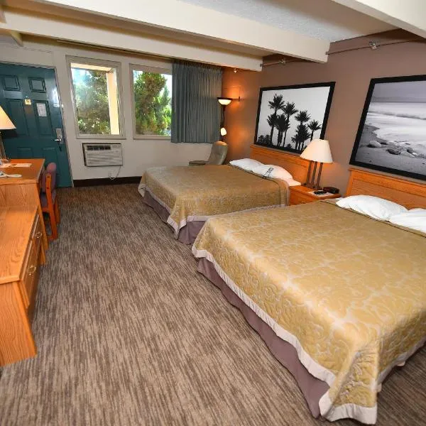 Costa Mesa Inn - Newport Beach Area โรงแรมในเฟาน์เทน แวลลีย์