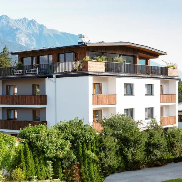 Pension Clara, hotelli kohteessa Wattens