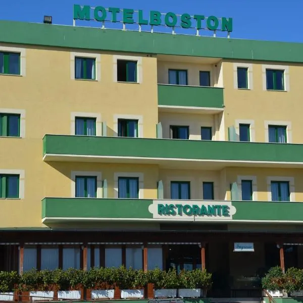 Motel Boston, hotel em Silvi Marina