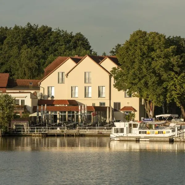 Viesnīca Hotel Müritzterrasse pilsētā Ludorf