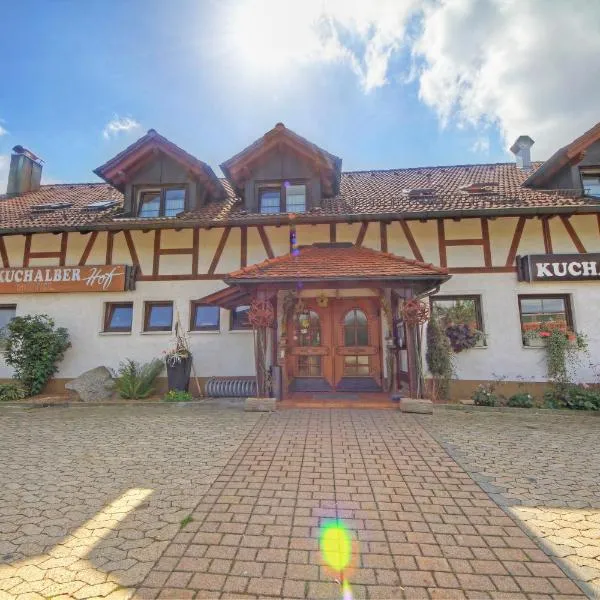 Hotel Kuchalber Hof, hotel u gradu Donzdorf