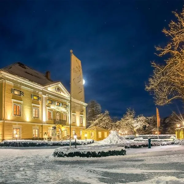 Hotel Schloss Lerchenhof, hotel in Hermagor