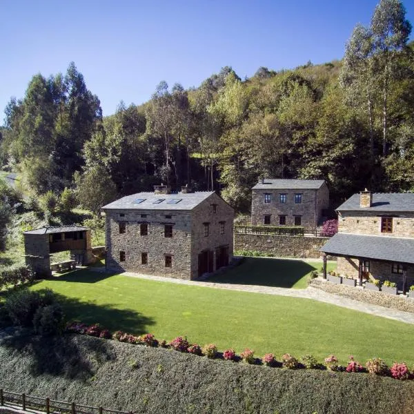 Complejo Rural Casona de Labrada, hotel en Taramundi