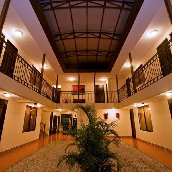 Hotel El Cerro, hotel v destinaci Liberia