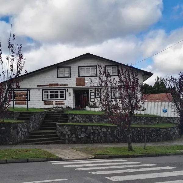 Hostal Triwe, hótel í Puerto Octay