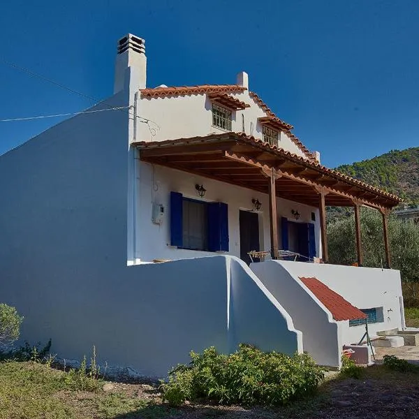 Almyriki, hotel in Methana
