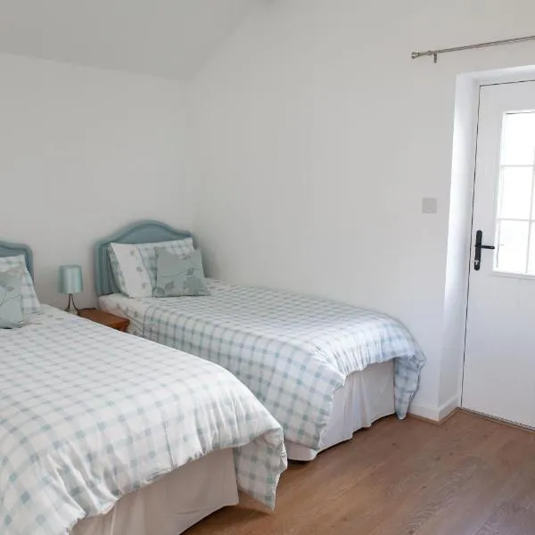Elm Cottage Touring Park, hotel in Whitegate