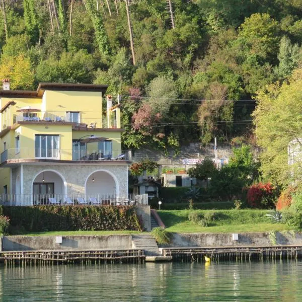Alla Foce del Magra - Villa sul fiume con posto barca vicino Cinque Terre、アメーリアのホテル