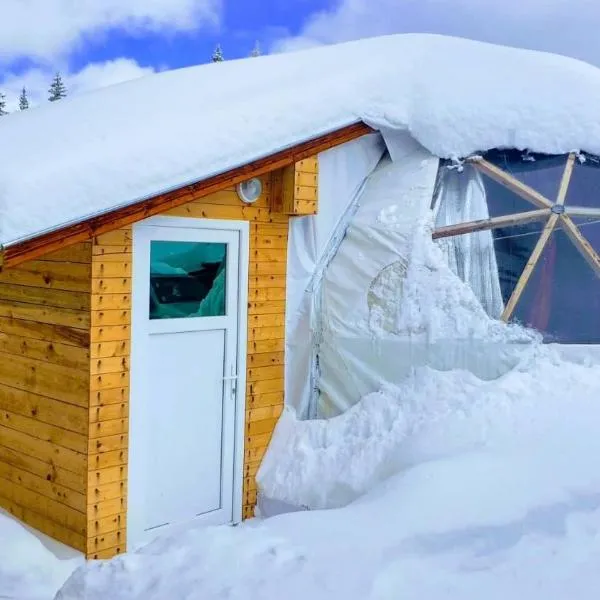 Igloo in the Woods - new, warm and inspiring, hotel in Pamporovo