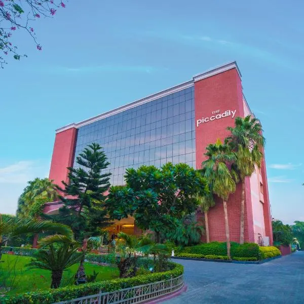 The Piccadily, hotel in Lucknow