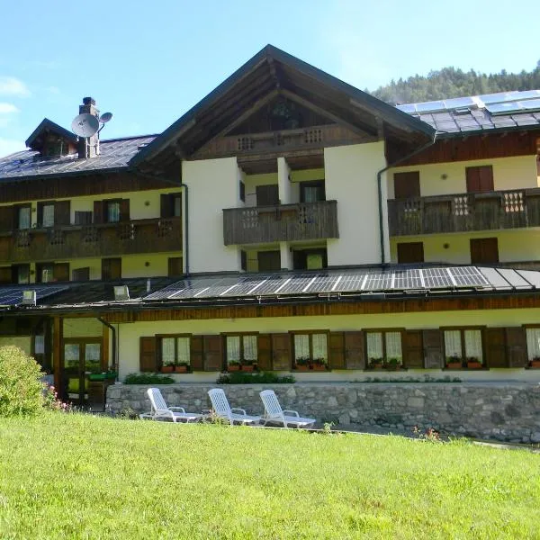 Albergo Nuoitas, hotel Forni di Soprában