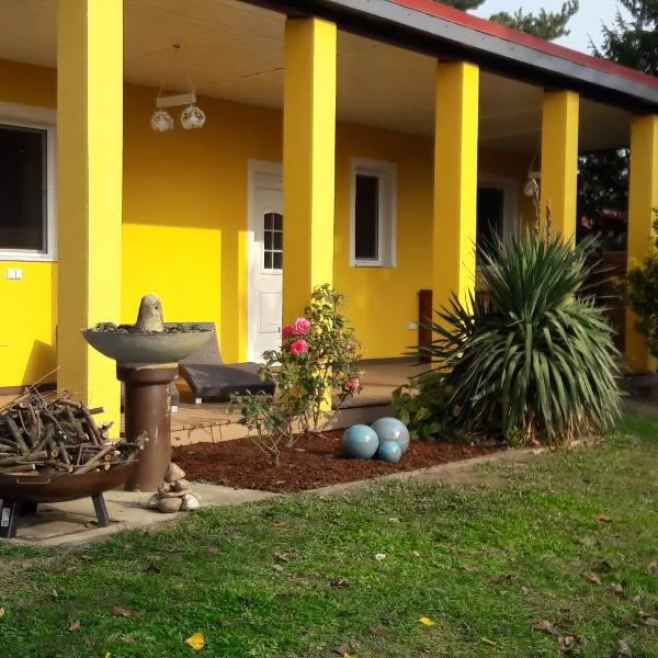 Bungalow at Lake Alte Donau, hotel a Vienna