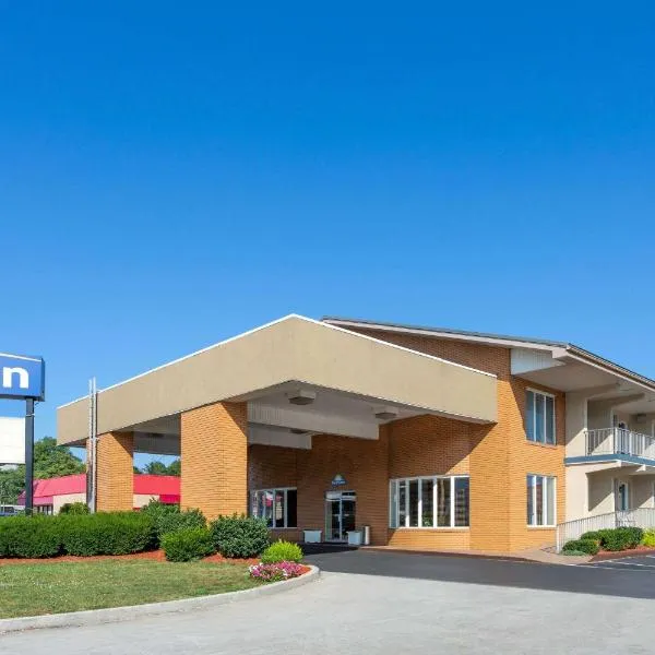 Days Inn by Wyndham Breezewood, hotel a Clearville