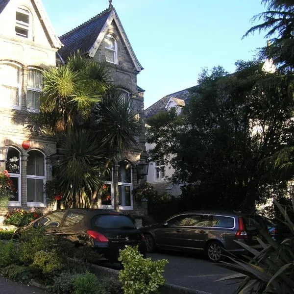 TOWNHOUSE ROOMS, hotell i Truro