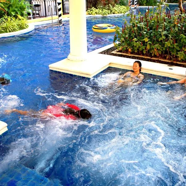 Venetian Poseidon Pool Hotel, khách sạn ở Bãi biển Jomtien