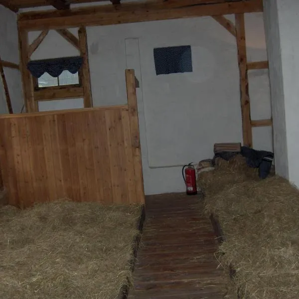Heuhof-Breitau Heulager, hotel v destinaci Sontra