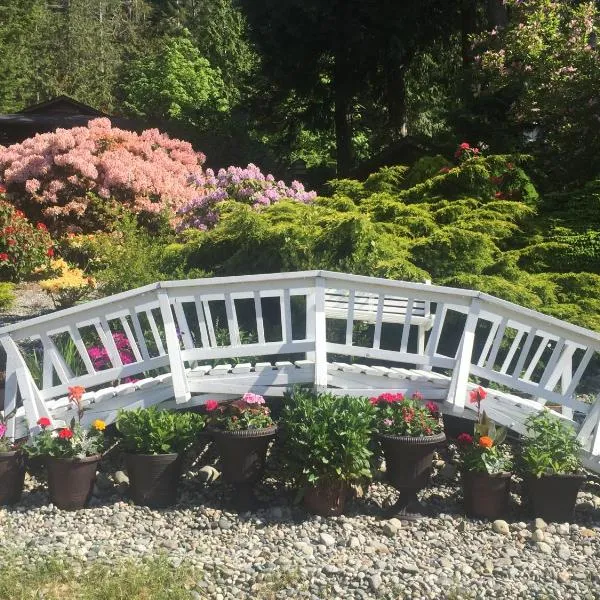 Garden Bridge House, hotel v destinaci Sechelt