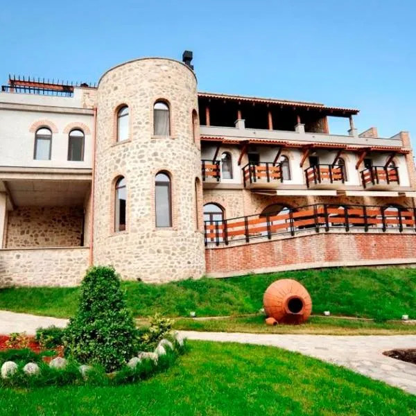 Babaneuris Marani, hotel in Birkiani