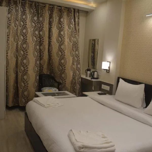 Hotel Varanasi Heritage، فندق في فاراناسي