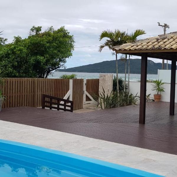 Ap 207 pe na areia em ingleses - Florianópolis SC
