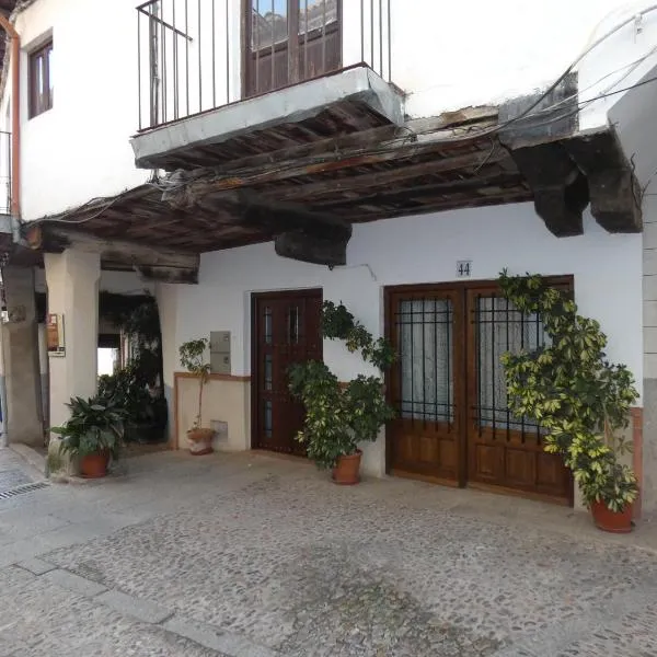 Casa Rural Abuela Isabel, hotel in Guadalupe